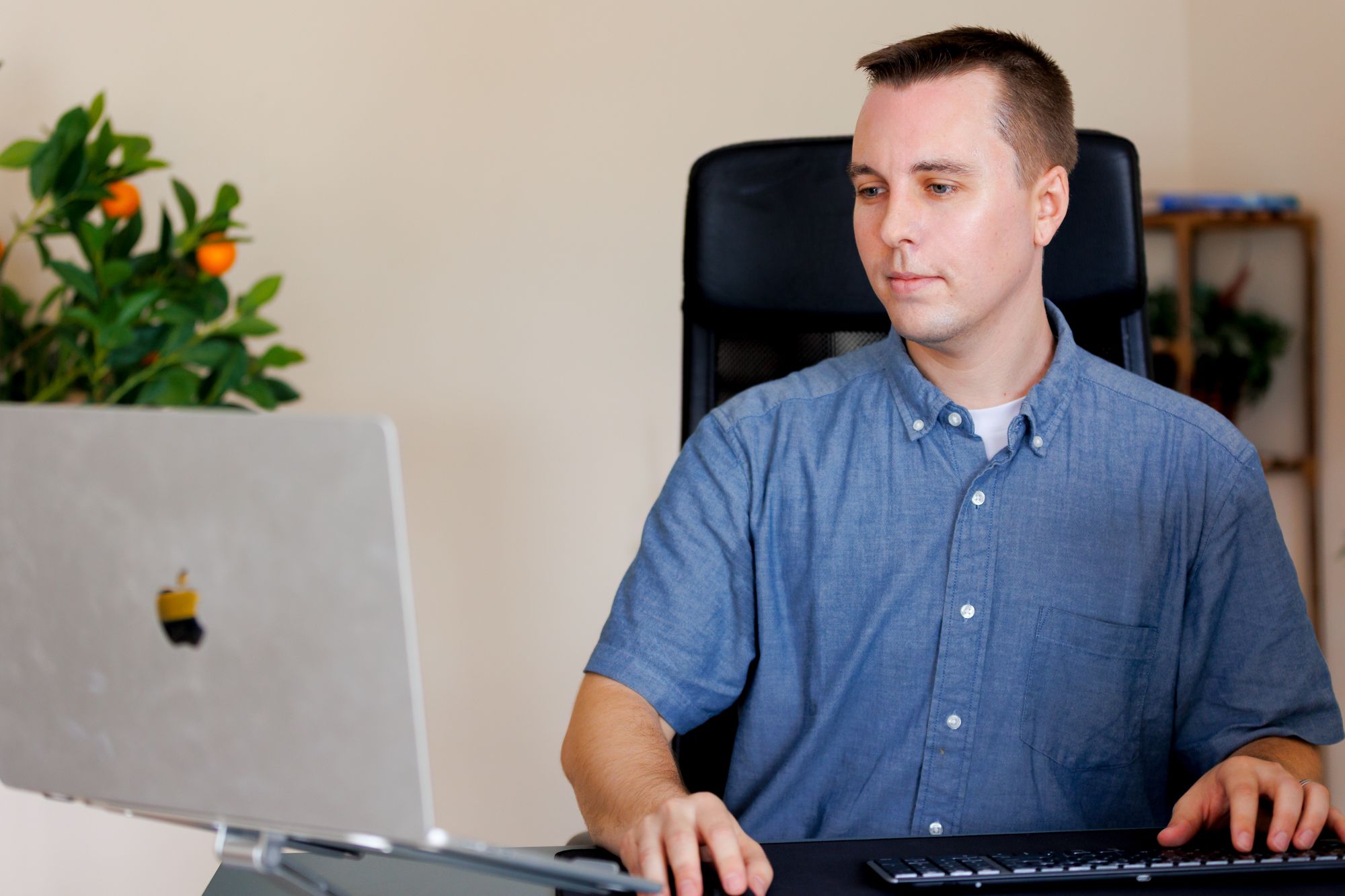 Jordan Drinkhouse working at his desk